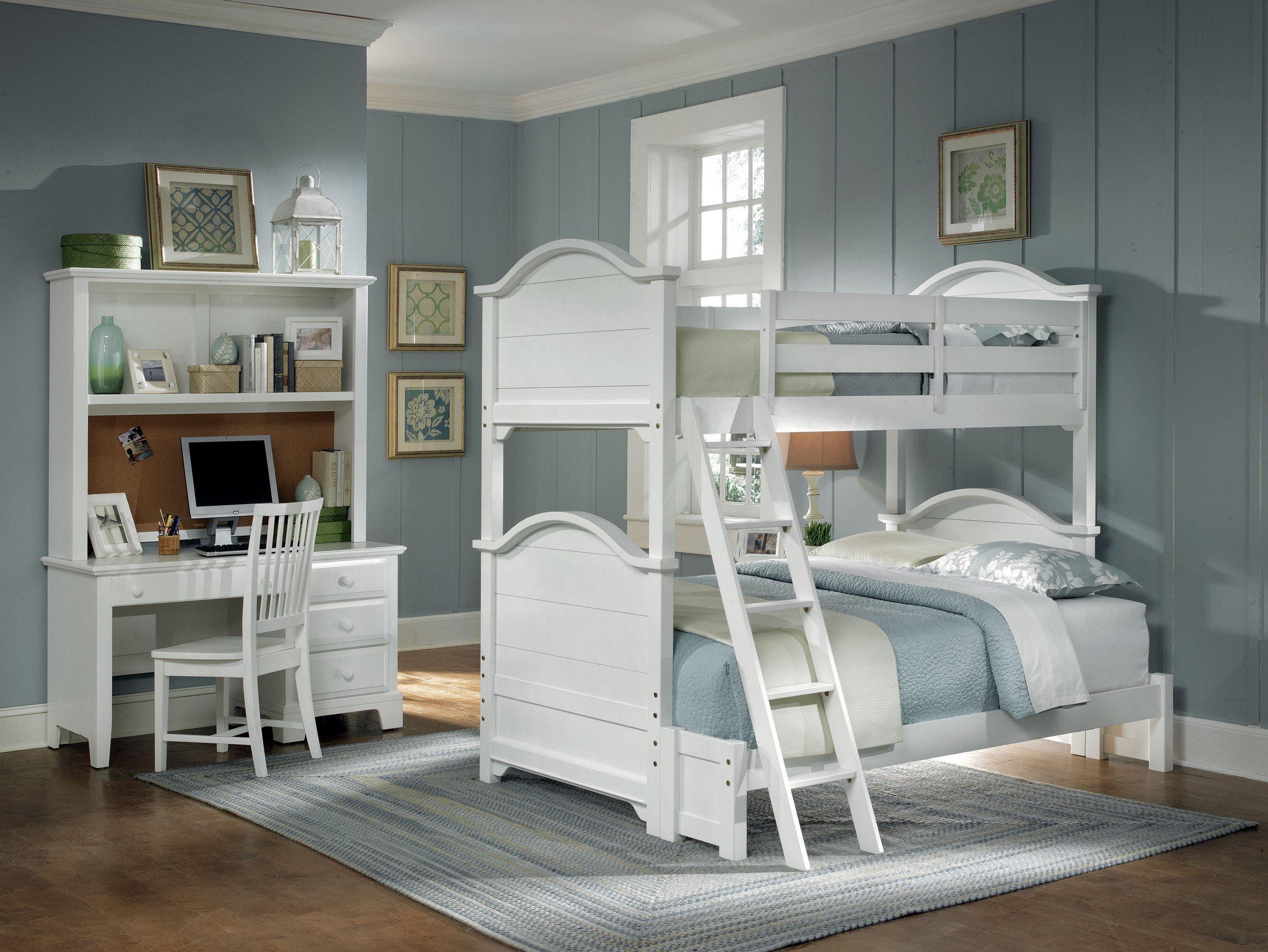 Vaughan Bassett Hamilton/Franklin Single Pedestal Computer Desk